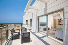 Stylish Penthouse Apartment Close to Akhziv Beach by Sea N' Rent